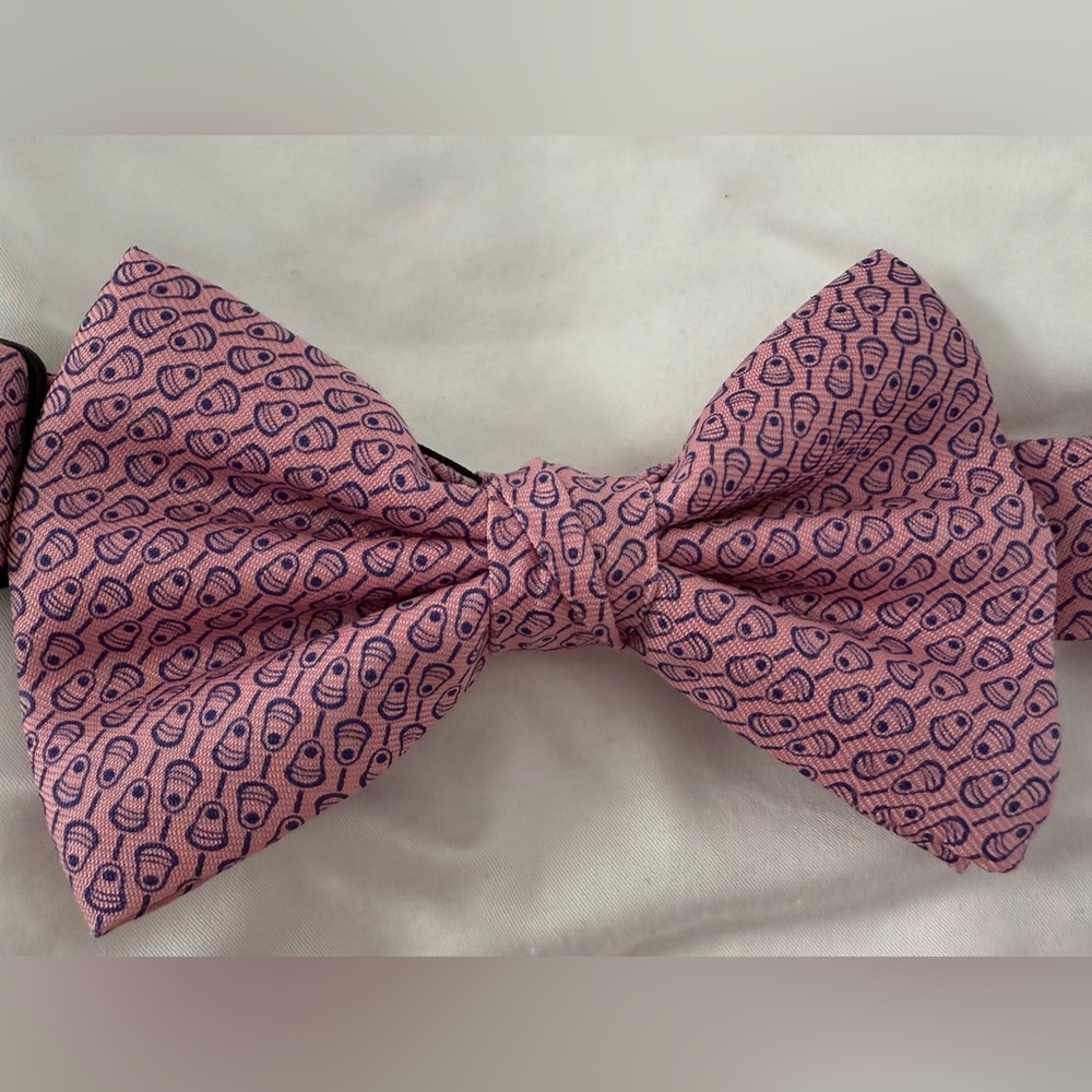 NWT Vineyard Vines Boys Pink Bow Tie Lacrosse Pattern - Vintage and Rare!